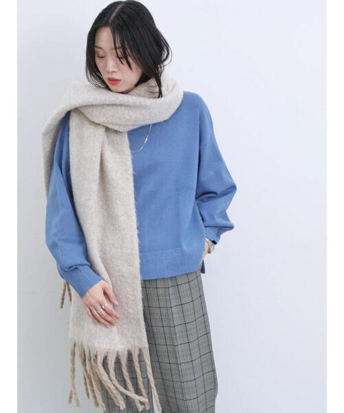 Samansa Mos2 blue（サマンサモスモスブルー）の「ボリュームフリンジマフラー（ストール/ショール・レディース・チャコールグレー/カーキ/キナリ・F）」の18枚目の写真