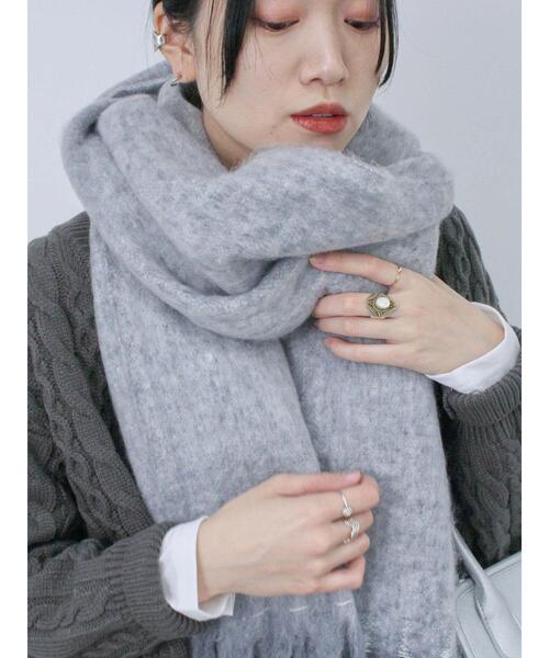 Samansa Mos2 blue（サマンサモスモスブルー）の「ボリュームフリンジマフラー（ストール/ショール・レディース・チャコールグレー/カーキ/キナリ・F）」の20枚目の写真