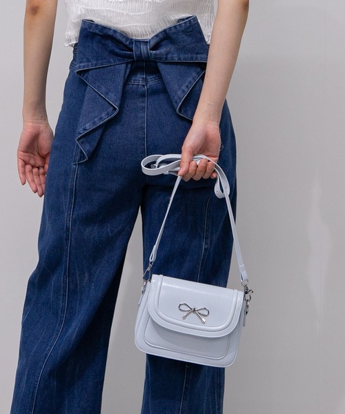 pumpkin port（パンプキンポート）の「リボンポイントミニショルダーバッグ（ショルダーバッグ・レディース・ブラック/アイボリー/レッド/ブラウン/キャメル/ベージュ/ブルー・FREE）」の5枚目の写真