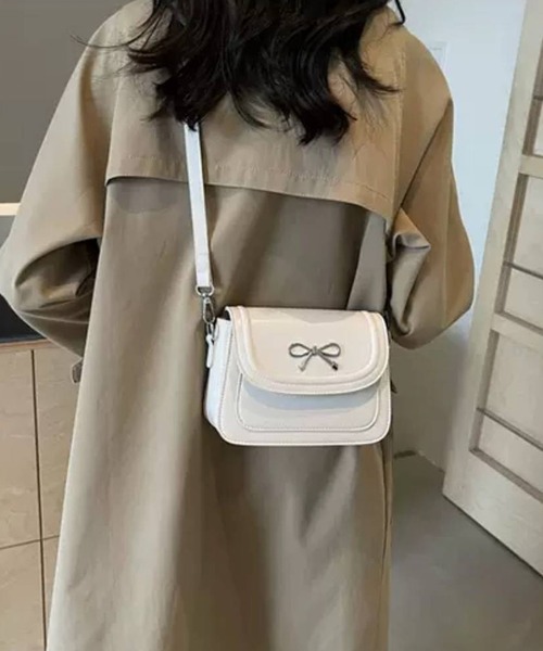 pumpkin port（パンプキンポート）の「リボンポイントミニショルダーバッグ（ショルダーバッグ・レディース・ブラック/アイボリー/レッド/ブラウン/キャメル/ベージュ/ブルー・FREE）」の8枚目の写真