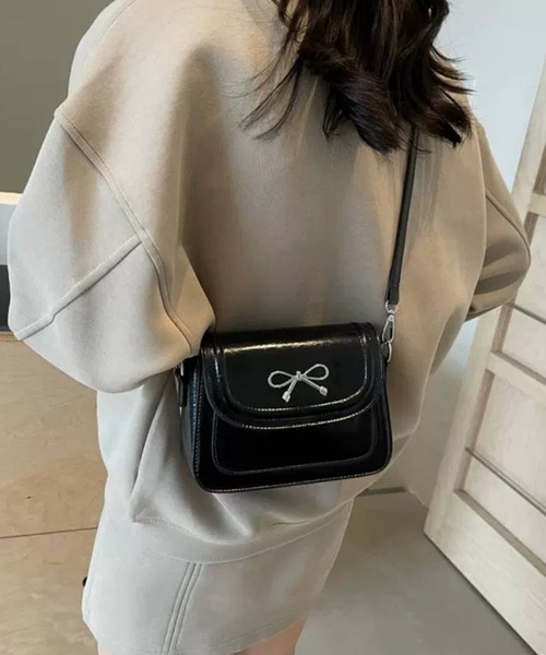 pumpkin port（パンプキンポート）の「リボンポイントミニショルダーバッグ（ショルダーバッグ・レディース・ブラック/アイボリー/レッド/ブラウン/キャメル/ベージュ/ブルー・FREE）」の10枚目の写真