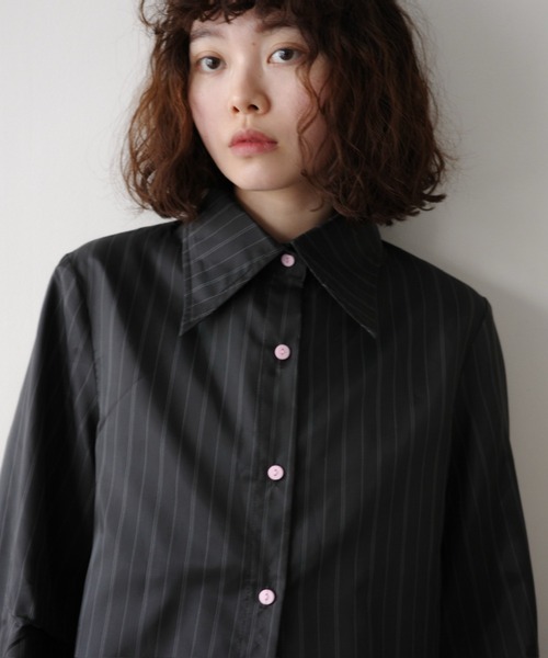 igi(イジ)の「LIGHT SHIRT JACKET / ライトシャツジャケット(その他アウター・レディース・ブロンズ/ライトパープル/ブラック・FREE)」の2枚目の写真