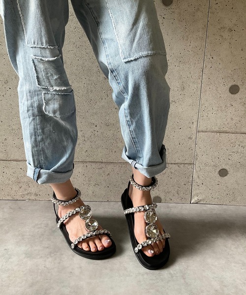 Jeffrey Campbell（ジェフリーキャンベル）の「キラキラ フラットサンダル（サンダル・レディース・ブラック・35/36/37/38/39）」の19枚目の写真