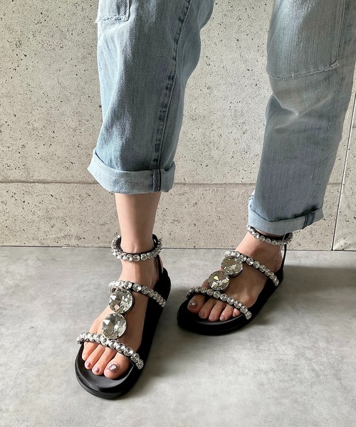 Jeffrey Campbell（ジェフリーキャンベル）の「キラキラ フラットサンダル（サンダル・レディース・ブラック・35/36/37/38/39）」の18枚目の写真