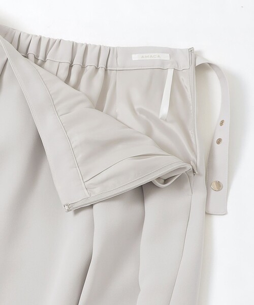 amaca（アマカ）の「トリアセテートコンパクトAラインスカート（スカート・レディース・ベージュ/ダークネイビー・38/36）」の11枚目の写真