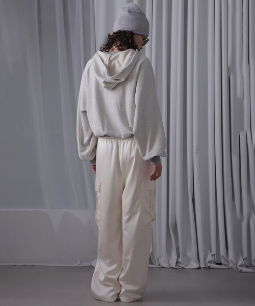 ROSE BUD（ローズバッド）の「(CREOLME)サテンカーゴパンツ（カーゴパンツ・レディース・ブラック/ホワイト・ONE SIZE）」の5枚目の写真