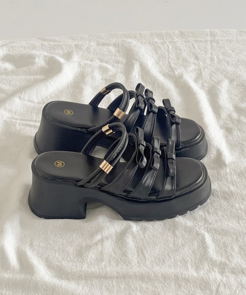 Shoes in Closet(シューズインクローゼット)の「軽量厚底 2WAY 3連リボン ストラップ ヒール サンダル 5992(サンダル・レディース・シルバー/ブラック/アイボリー・S/LL/L/M)」の7枚目の写真