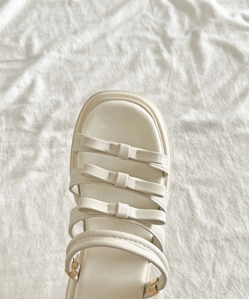 Shoes in Closet(シューズインクローゼット)の「軽量厚底 2WAY 3連リボン ストラップ ヒール サンダル 5992(サンダル・レディース・シルバー/ブラック/アイボリー・S/LL/L/M)」の9枚目の写真