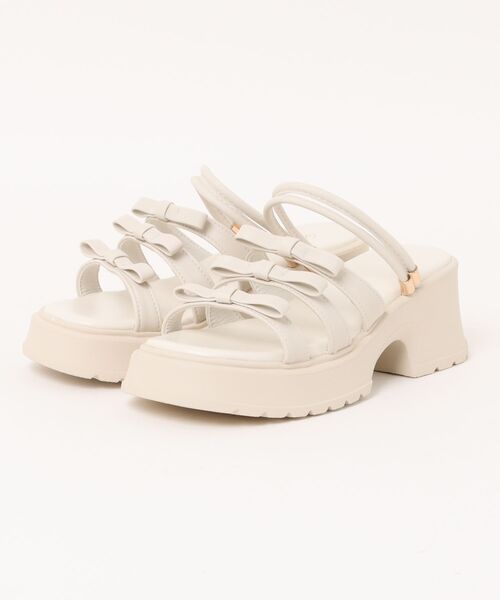 Shoes in Closet(シューズインクローゼット)の「軽量厚底 2WAY 3連リボン ストラップ ヒール サンダル 5992(サンダル・レディース・シルバー/ブラック/アイボリー・S/LL/L/M)」の20枚目の写真