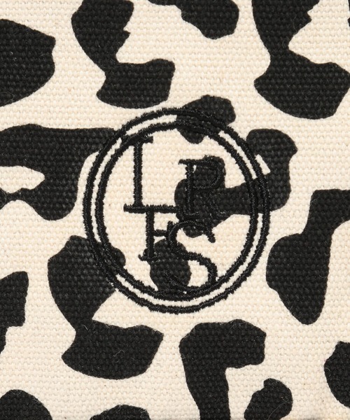 LOWRYS FARM（ローリーズファーム）の「ＬＦＢＡＳＩＣＴＯＴＥ　323726（ショルダーバッグ・レディース・ブルー/ベージュ/レオパード/アイボリー/ブラック/その他1/その他/ピンク・FREE）」の11枚目の写真