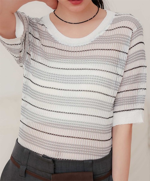 miette(ミエット)の「マルチボーダーシアートップス(ニット/セーター・レディース・ブラック/ホワイト/ネイビー・FREE)」の1枚目の写真
