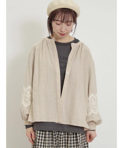 Samansa Mos2（サマンサ モスモス）の「バンドカラー比翼ブラウス（シャツ/ブラウス・レディース・サックスブルー/オフホワイト/チャコールグレー/ベージュ・F）」の6枚目の写真