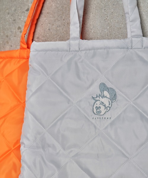 INTERPLAY(インタープレイ)の「【INTERPLAY x りょう】Unknown Quilted Tote Bag(UNISEX)(トートバッグ・メンズ・オレンジ/ライトグレー・FREE)」の19枚目の写真