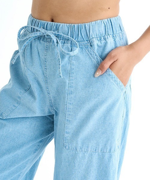 BILLABONG(ビラボン)の「BILLABONG レディース EASY LONG PANTS ロングパンツ 【2025年春夏モデル】/ビラボンウエストゴムイージーパンツ(その他パンツ・レディース・ベージュ/インディゴブルー/ライトブルー/ブラック系その他・MEDIUM/LARGE)」の9枚目の写真