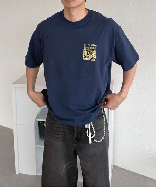 sedacle(セダクル)の「バッググラフィックT(Tシャツ/カットソー・レディース・ブラック/ネイビー/オフホワイト/ピンク・LARGE/MEDIUM/SMALL)」の1枚目の写真