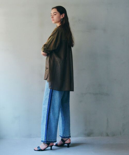 Editt by YECCA VECCA(エディットバイイェッカヴェッカ)の「綿麻ラインバギーデニム(デニムパンツ・レディース・ライトインディゴブルー・S/M)」の16枚目の写真