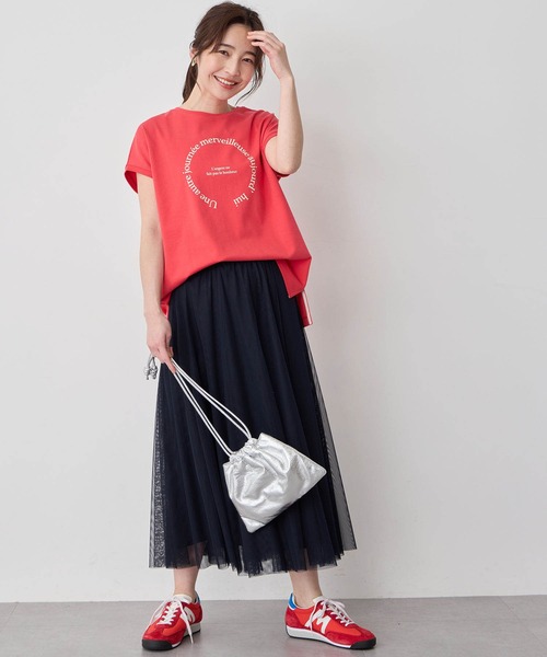 Petit Honfleur(プチオンフルール)の「2025年春夏【接触冷感・UVカット】オーガニックコットンフレンチスリーブロゴTシャツ(Tシャツ/カットソー・レディース・グリーン/レッド/ホワイト・M/L)」の19枚目の写真