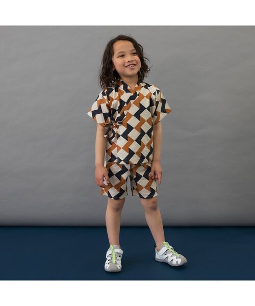 BREEZE（ブリーズ）の「シティ水抜きサンダル_水陸両用（サンダル・キッズ・ブラック/ホワイト・17/19/14/16/15 /20/18/13）」の9枚目の写真