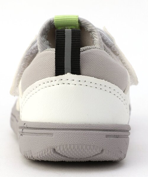 BREEZE（ブリーズ）の「シティ水抜きサンダル_水陸両用（サンダル・キッズ・ブラック/ホワイト・17/19/14/16/15 /20/18/13）」の17枚目の写真