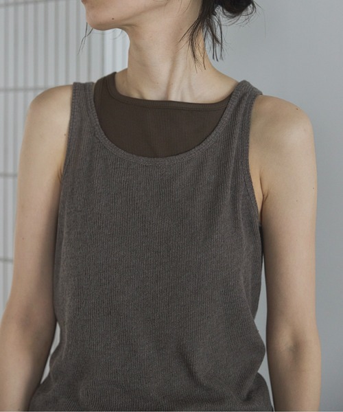 feepur（フェピュール）の「異素材レイヤードアメスリタンク（タンクトップ・レディース・チャコールグレー/アイボリー/ベージュ・MEDIUM）」の10枚目の写真