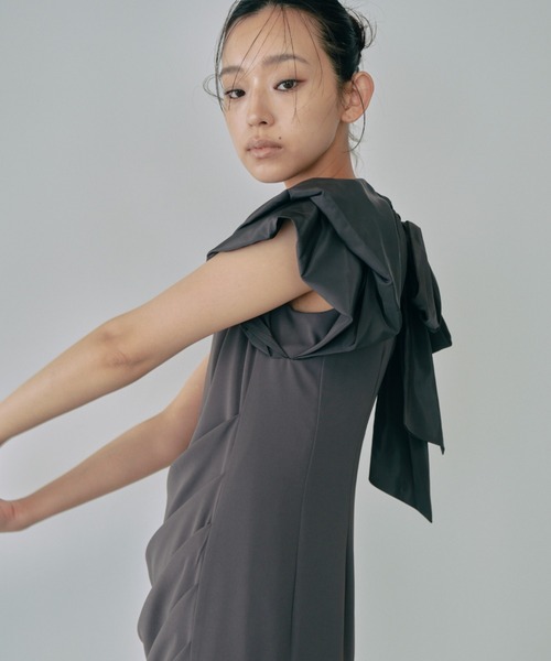 ANDRESD(アンドレスド)の「ドレープドレス / drape dress(ドレス・レディース・ライトグリーン/ブラック/チャコール・S/L/M)」の14枚目の写真