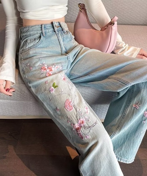 花刺繍デニムパンツ（デニムパンツ）｜deux amour（ドゥーザムール）の