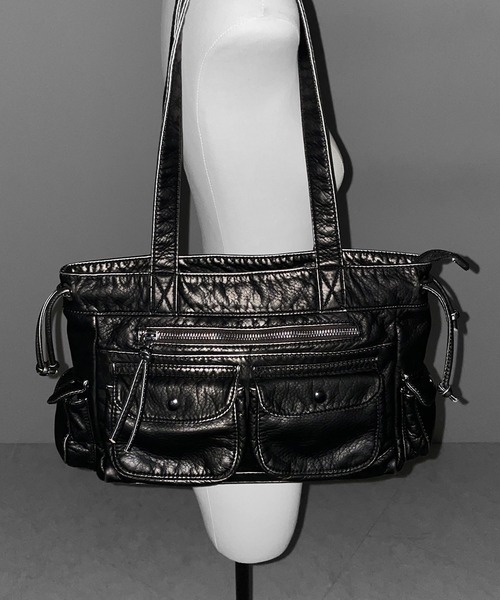 me+em select(ミームセレクト)の「【 3color 】アウトポケットジップアップエンボスヴィンテージハンドバッグ / out pocket zipup embossed vintage handbag ※※(ショルダーバッグ・レディース・ブラック系1/ホワイト/ブラック・FREE)」の1枚目の写真