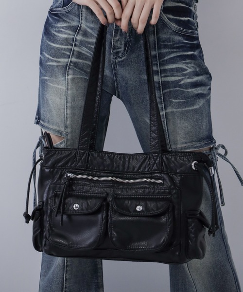 me+em select(ミームセレクト)の「【 3color 】アウトポケットジップアップエンボスヴィンテージハンドバッグ / out pocket zipup embossed vintage handbag ※※(ショルダーバッグ・レディース・ブラック系1/ホワイト/ブラック・FREE)」の15枚目の写真