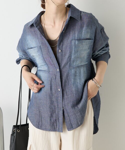 Jena espace merveilleux（ジェナ　エスパスメルヴェイユ）の「ガーゼデニムシャツ（シャツ/ブラウス・レディース・ブルー/グレー・FREE）」の2枚目の写真
