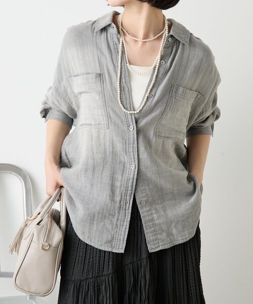 Jena espace merveilleux（ジェナ　エスパスメルヴェイユ）の「ガーゼデニムシャツ（シャツ/ブラウス・レディース・ブルー/グレー・FREE）」の13枚目の写真