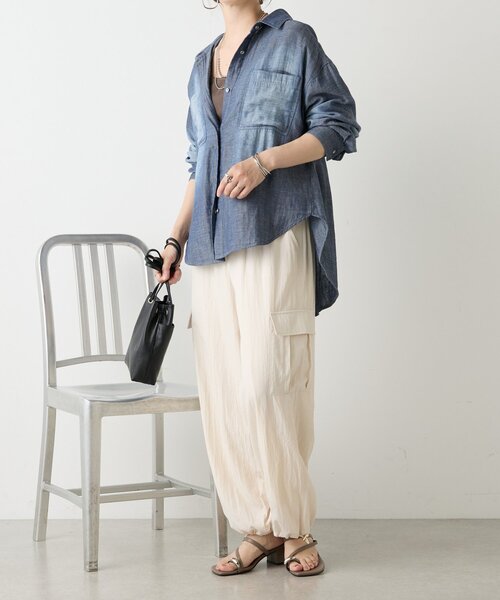 Jena espace merveilleux（ジェナ　エスパスメルヴェイユ）の「ガーゼデニムシャツ（シャツ/ブラウス・レディース・ブルー/グレー・FREE）」の18枚目の写真