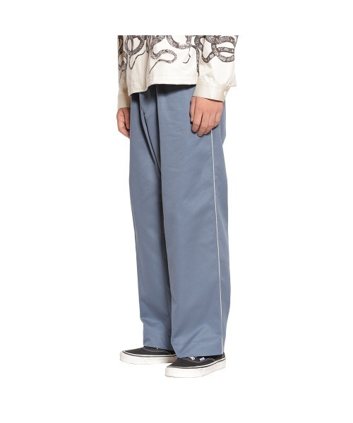 CALEE(キャリー)の「SIDE LINE TUCK TROUSERS(チノパンツ・メンズ・ブルーグレー/ブラック・LARGE/MEDIUM)」の5枚目の写真