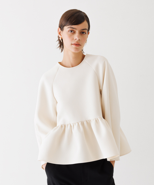 DESIGNWORKS(デザインワークス)の「ペプラムブラウス(シャツ/ブラウス・レディース・ネイビー/アイボリー・38)」の2枚目の写真