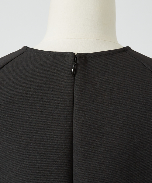 DESIGNWORKS(デザインワークス)の「ペプラムブラウス(シャツ/ブラウス・レディース・ネイビー/アイボリー・38)」の5枚目の写真