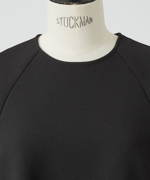 DESIGNWORKS(デザインワークス)の「ペプラムブラウス(シャツ/ブラウス・レディース・ネイビー/アイボリー・38)」の6枚目の写真