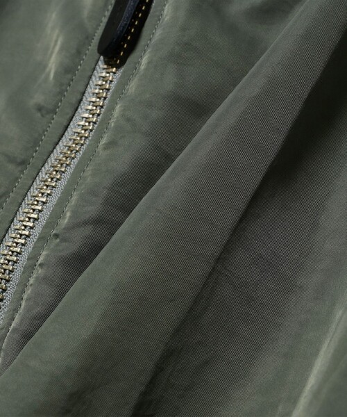 B:MING by BEAMS（ビーミングバイビームス）の「撥水 ナイロン MA-1（ユニセックス）（MA-1・メンズ・オリーブ/ブラック・M/S/XL/L）」の17枚目の写真