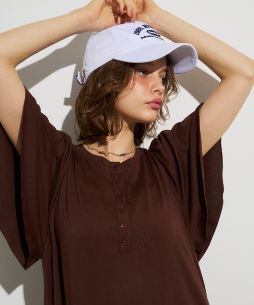 Unitage（ユニテージ）の「フレアスリーブカットワンピース（ワンピース・レディース・オレンジ/ブラウン/ブラック・FREE）」の4枚目の写真