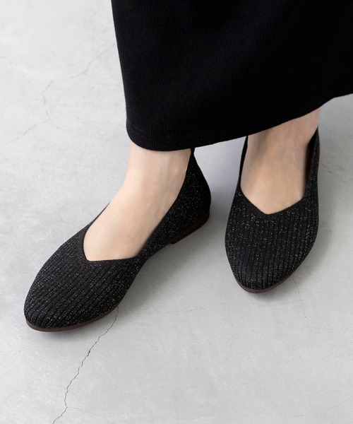 welleg(ウェレッグ)の「やわらか Vカット ニットパンプス(パンプス・レディース・ブラック/グリーン/ベージュ/イエロー/ブラック×シルバー・L/M/LL/S)」の9枚目の写真