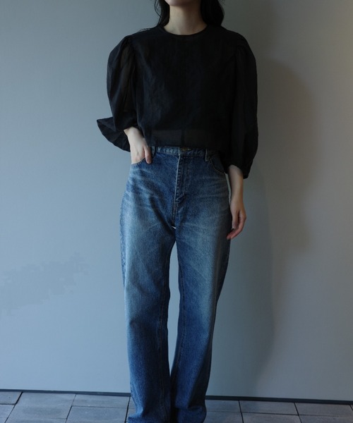 MANOF(マノフ)の「MANOF SHEER GATHER BLOUSE(シャツ/ブラウス・レディース・ブラック・SMALL/MEDIUM)」の3枚目の写真