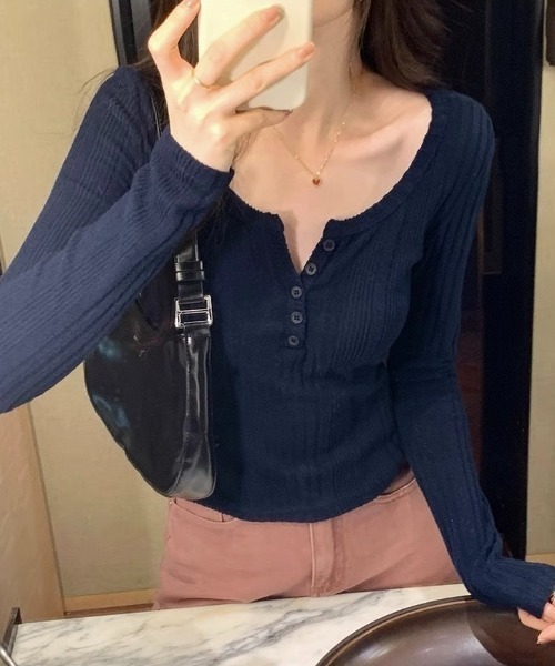 LADY LIKE(レディライク)の「ランダムストライプモール素材ヘンリーネックトップス(Tシャツ/カットソー・レディース・ネイビー/ベージュ/ダークグレー/ピンク・M)」の8枚目の写真