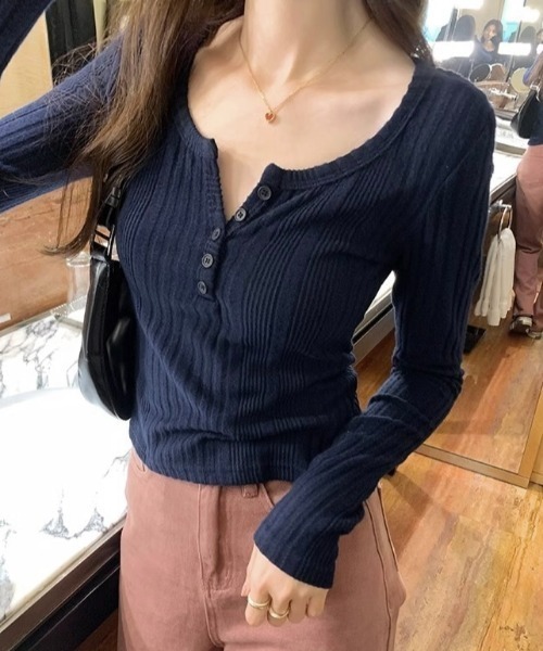 LADY LIKE(レディライク)の「ランダムストライプモール素材ヘンリーネックトップス(Tシャツ/カットソー・レディース・ネイビー/ベージュ/ダークグレー/ピンク・M)」の9枚目の写真