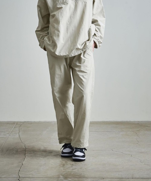 info. BEAUTY&YOUTH(インフォビューティアンドユース)の「【マルチサイズ】ナイロン リップストップ トレーニングパンツ(その他パンツ・メンズ・ロイヤルブルー/オリーブ/ナチュラル/ブラウン/ネイビー/レンガ/ブラック・マルチサイズ)」の18枚目の写真