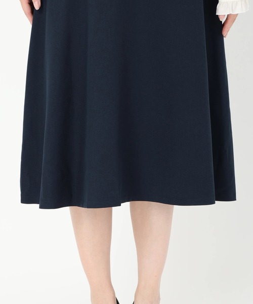 STRAWBERRY-FIELDS(ストロベリーフィールズ)の「ソフィーツイル_フレアースカート(スカート・レディース・グレイッシュベージュ/ネイビー/キャメル/ボルドー・1/2)」の10枚目の写真