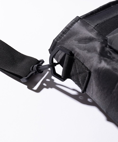 MAGASIN DE MODE TOOLS(マガジンデモードトゥールズ)の「【MAGASIN DE MODE TOOLS】ヘルメットバッグ ナイロンツイル 8293 MKS(ショルダーバッグ・メンズ・ブラック・FREE)」の6枚目の写真