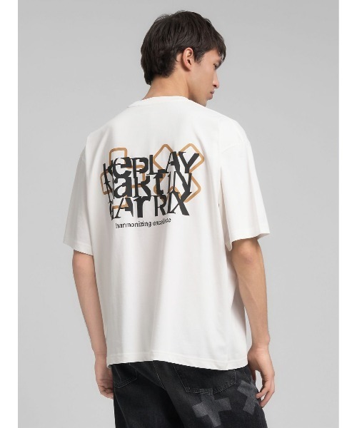 REPLAY(リプレイ)の「オーバーフィット REPLAY X MARTIN GARRIX ロゴ&レタリング Tシャツ(Tシャツ/カットソー・メンズ・ブラック/オフホワイト・MEDIUM/LARGE/SMALL)」の4枚目の写真