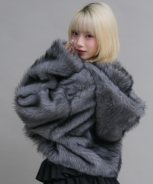 17HR(セブンティーンアワーズ)の「フード付きファーショートコート(その他アウター・レディース・ブラウン/グレー・FREE)」の18枚目の写真