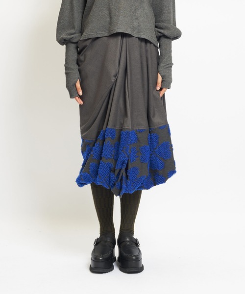 gomme(ゴム)の「4リーフクローバーJQ リフトタックスカート(スカート・レディース・グレー/ブラック・MEDIUM)」の10枚目の写真