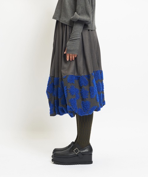 gomme(ゴム)の「4リーフクローバーJQ リフトタックスカート(スカート・レディース・グレー/ブラック・MEDIUM)」の11枚目の写真