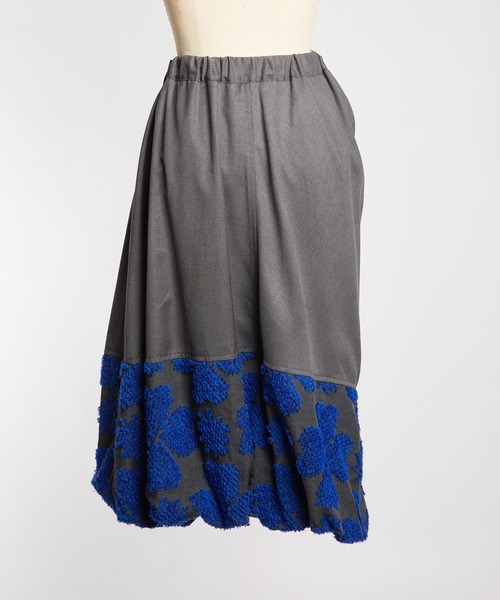 gomme(ゴム)の「4リーフクローバーJQ リフトタックスカート(スカート・レディース・グレー/ブラック・MEDIUM)」の16枚目の写真