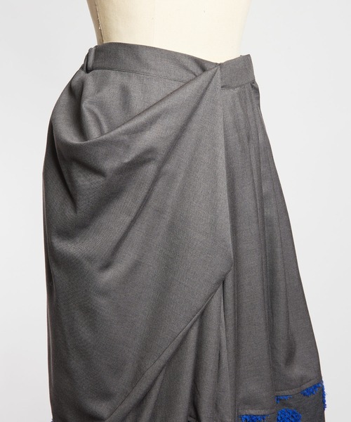 gomme(ゴム)の「4リーフクローバーJQ リフトタックスカート(スカート・レディース・グレー/ブラック・MEDIUM)」の19枚目の写真